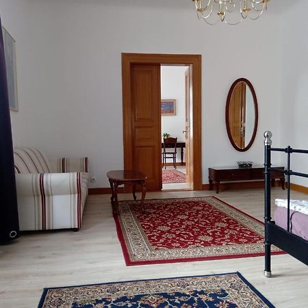 Historic Villa Apartments براغ المظهر الخارجي الصورة
