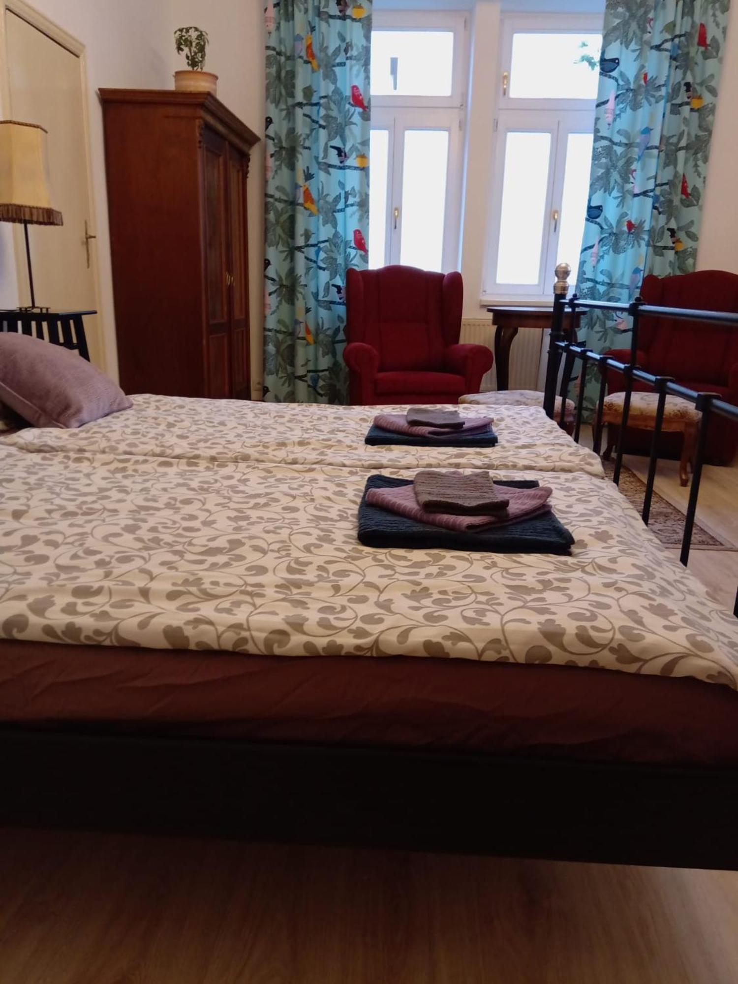 Historic Villa Apartments براغ المظهر الخارجي الصورة