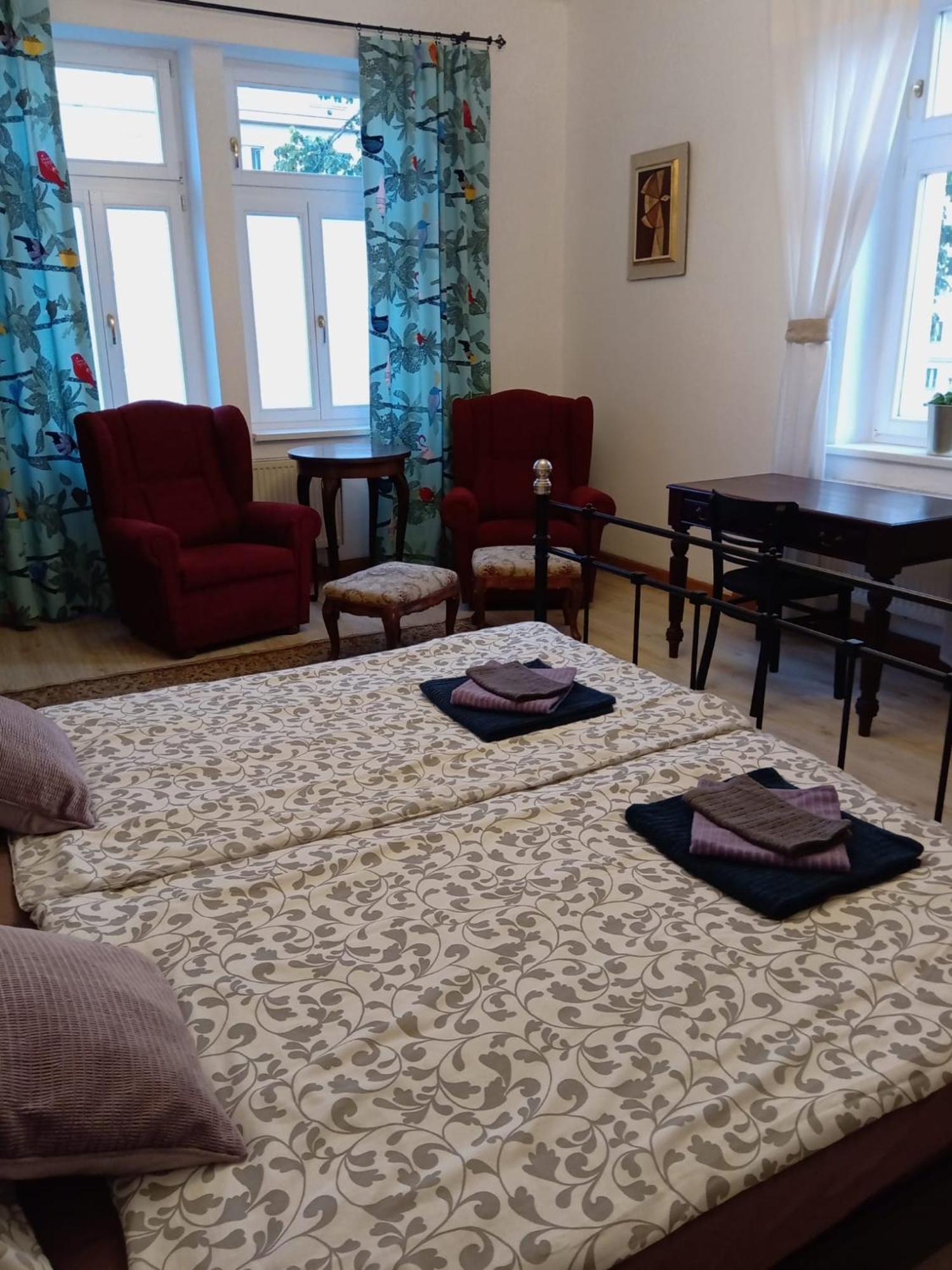 Historic Villa Apartments براغ المظهر الخارجي الصورة